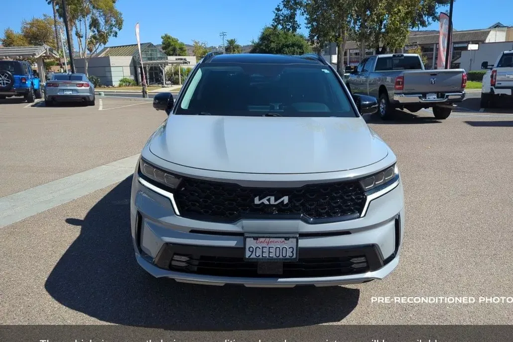 2022 Kia Sorento photo 1