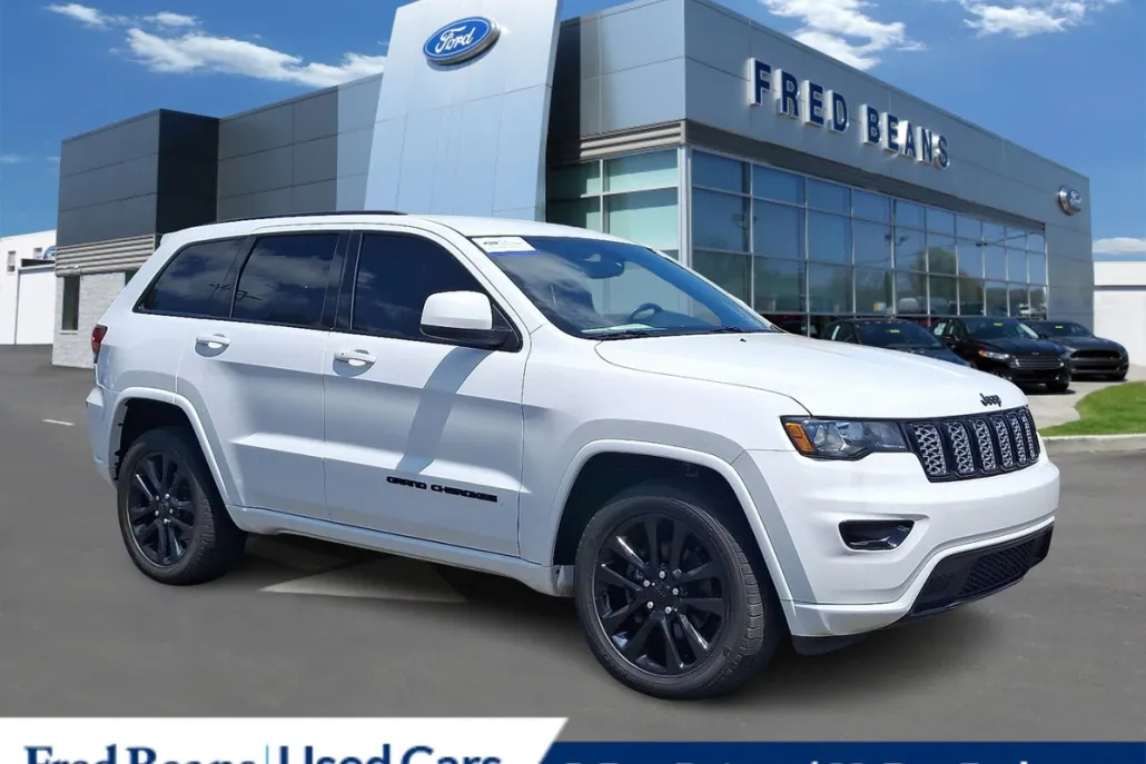 2018 Jeep Grand Cherokee Altitude photo 1