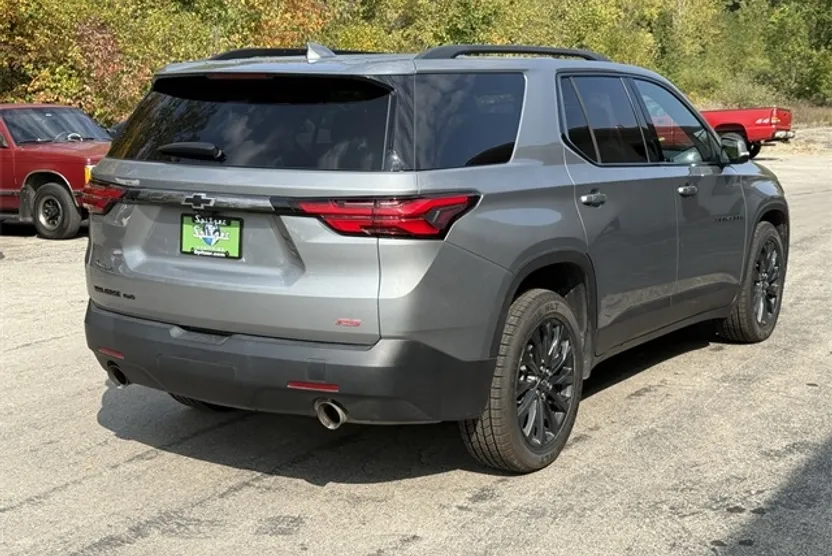 2023 Chevrolet Traverse RS photo 1