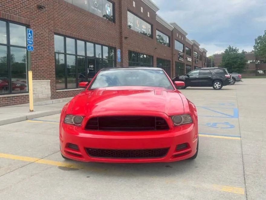 2014 Ford Mustang GT Premium photo 1