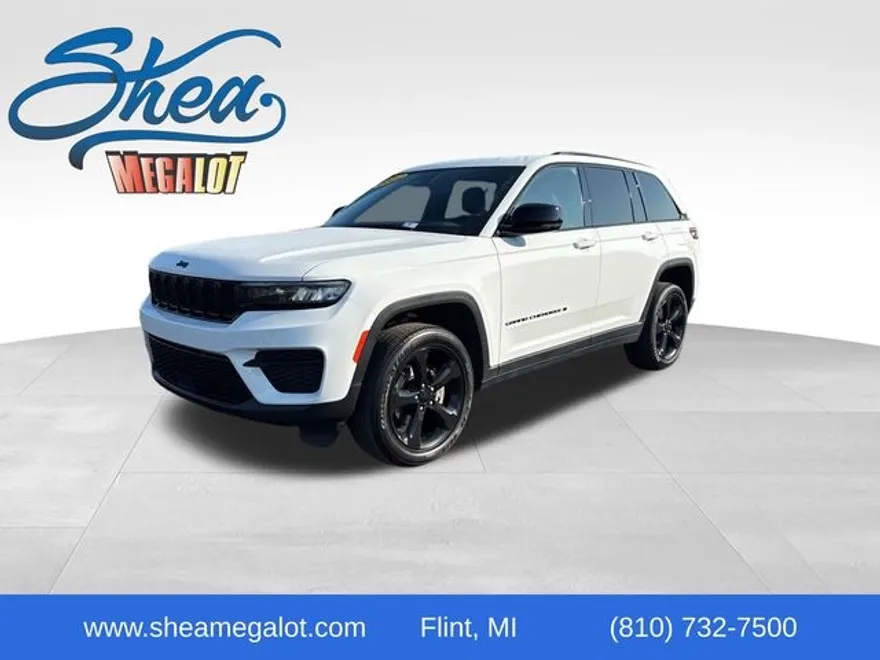 2022 Jeep Grand Cherokee Altitude photo 1