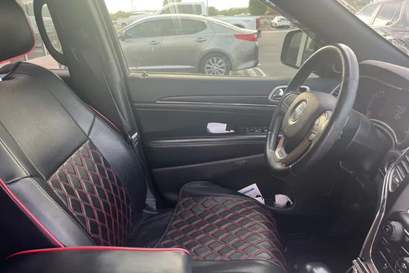 2017 Jeep Grand Cherokee Limited photo 1