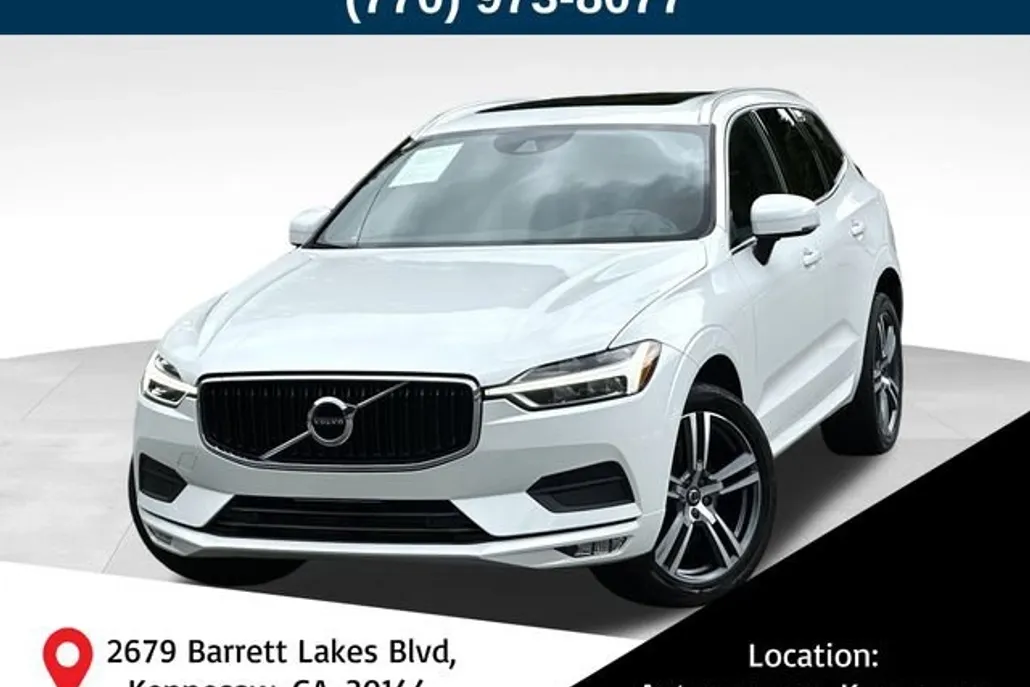 2021 Volvo XC60 Momentum T5 photo 1