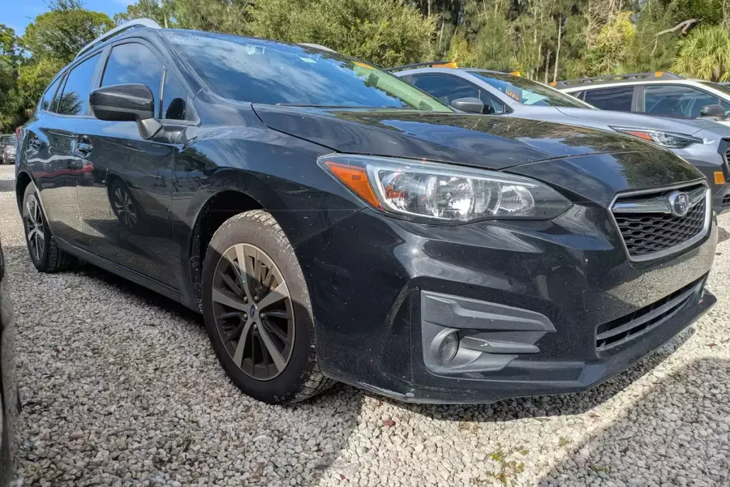 2019 Subaru Impreza Premium photo 1