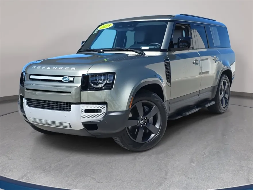 2025 Land Rover Defender 130 S photo 1