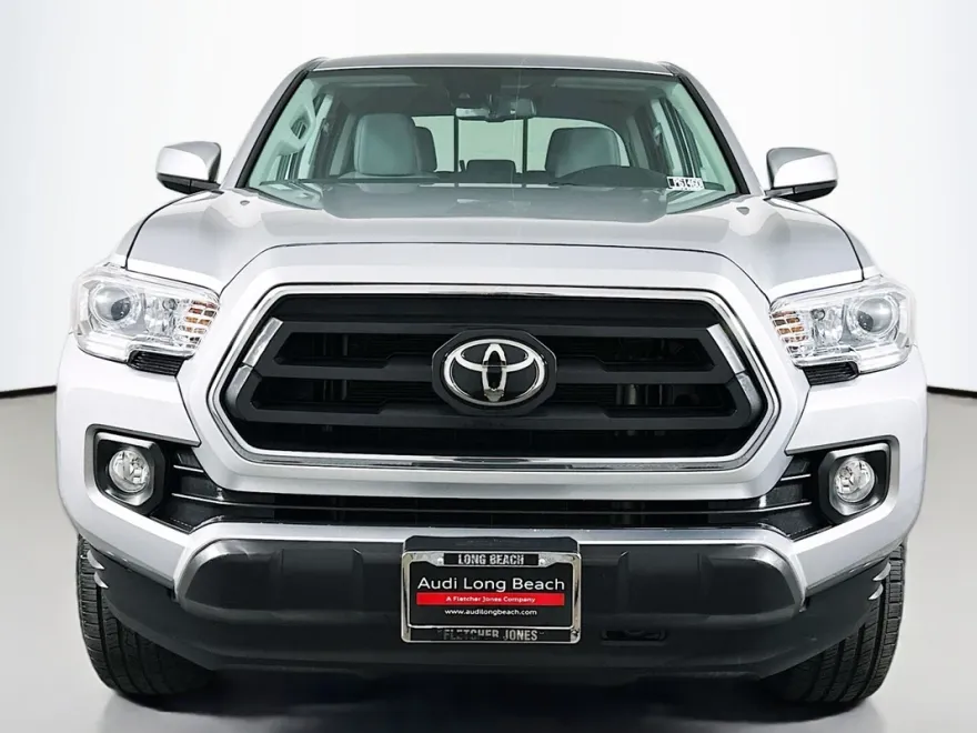 2023 Toyota Tacoma SR5 photo 2