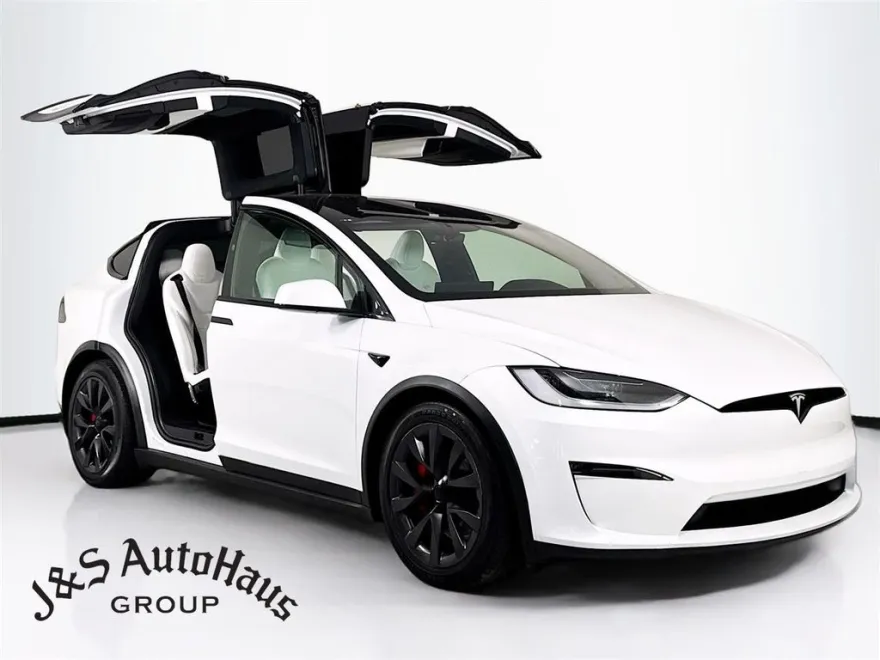 2023 Tesla Model X Plaid photo 1