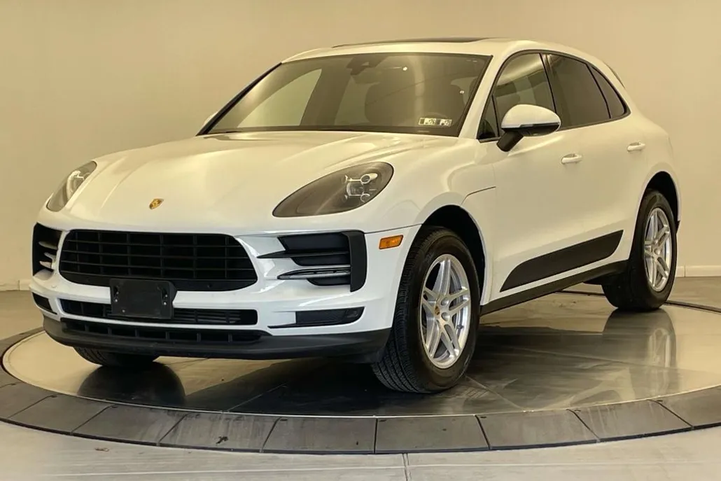 2020 Porsche Macan Base photo 1