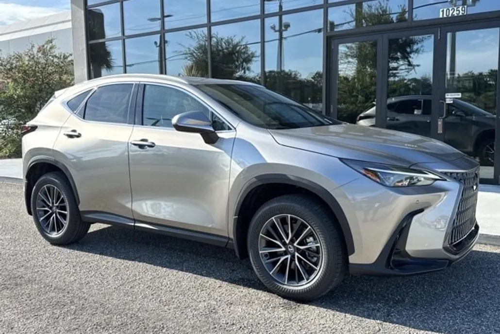 2026 Lexus NX 350 photo 1