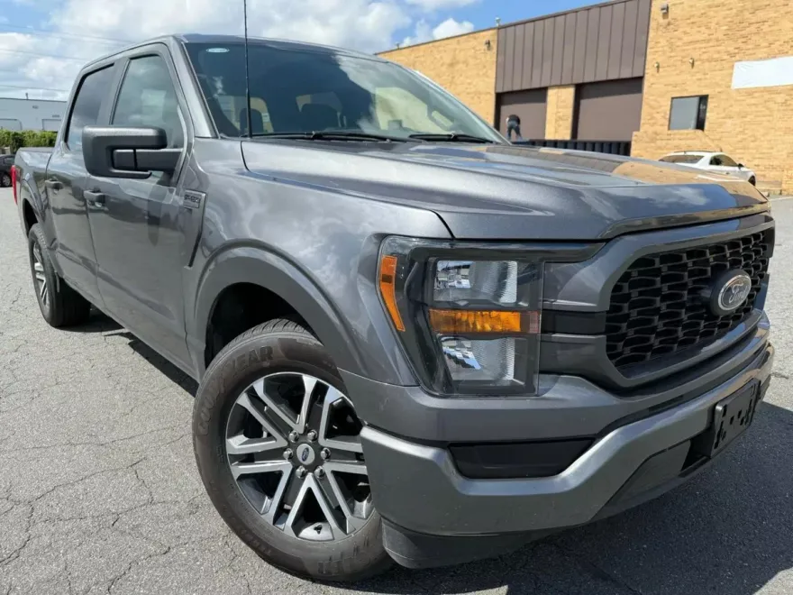 2023 Ford F-150 photo 1