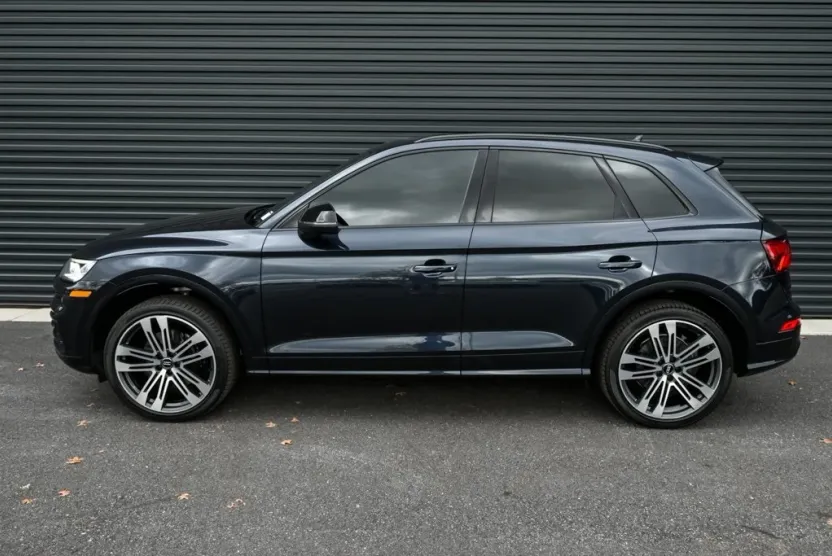 2020 Audi SQ5 Premium Plus photo 1