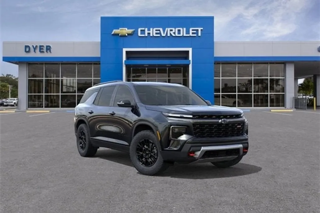 2026 Chevrolet Traverse Z71 photo 1