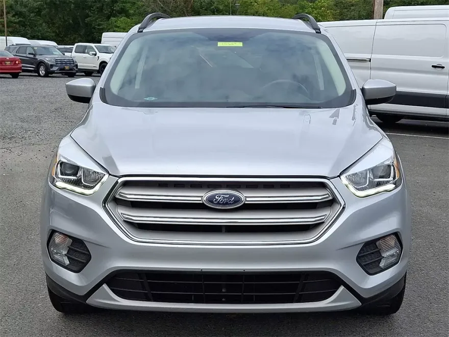 2019 Ford Escape SEL photo 1