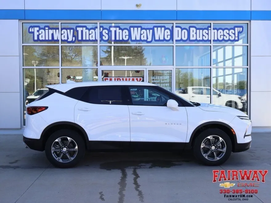 2025 Chevrolet Blazer 2LT photo 1