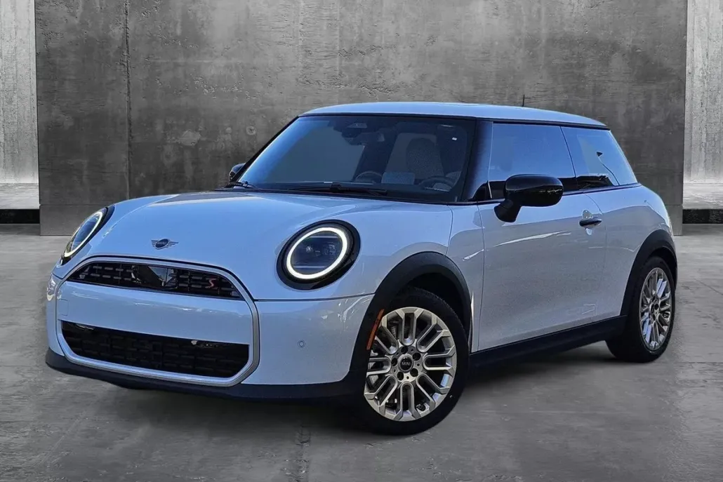 2025 Mini Cooper 2 Door Hardtop S photo 1