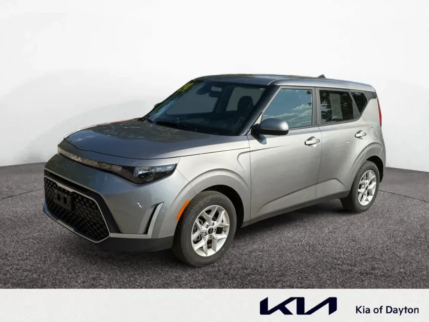 2024 Kia Soul LX photo 1