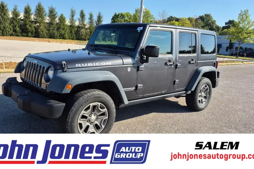 2016 Jeep Wrangler Unlimited Rubicon photo 1