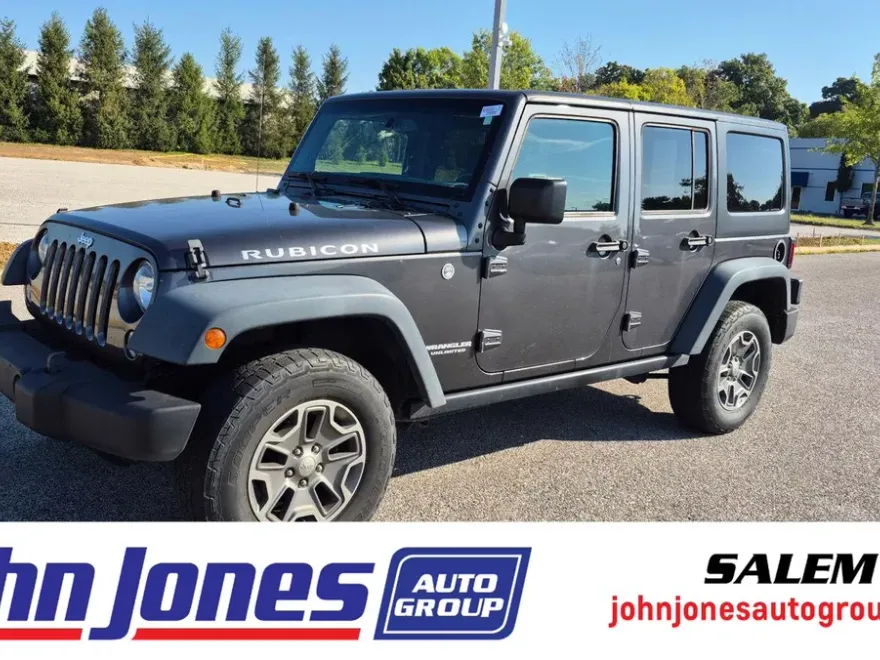 2016 Jeep Wrangler Unlimited Rubicon photo 1