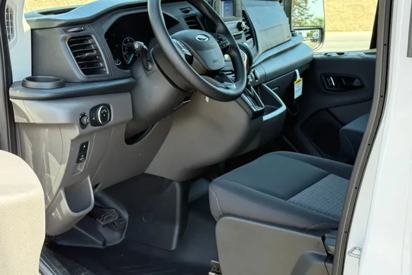 2025 Ford Transit Cargo Van photo 1