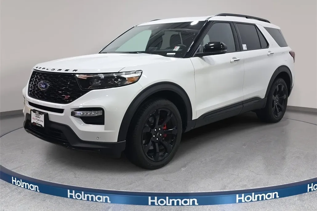 2024 Ford Explorer ST photo 1