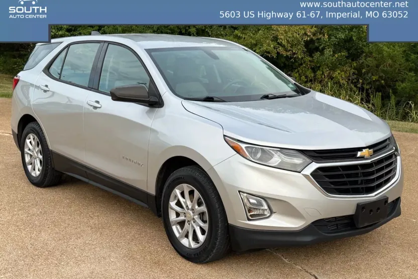 2019 Chevrolet Equinox LS photo 1