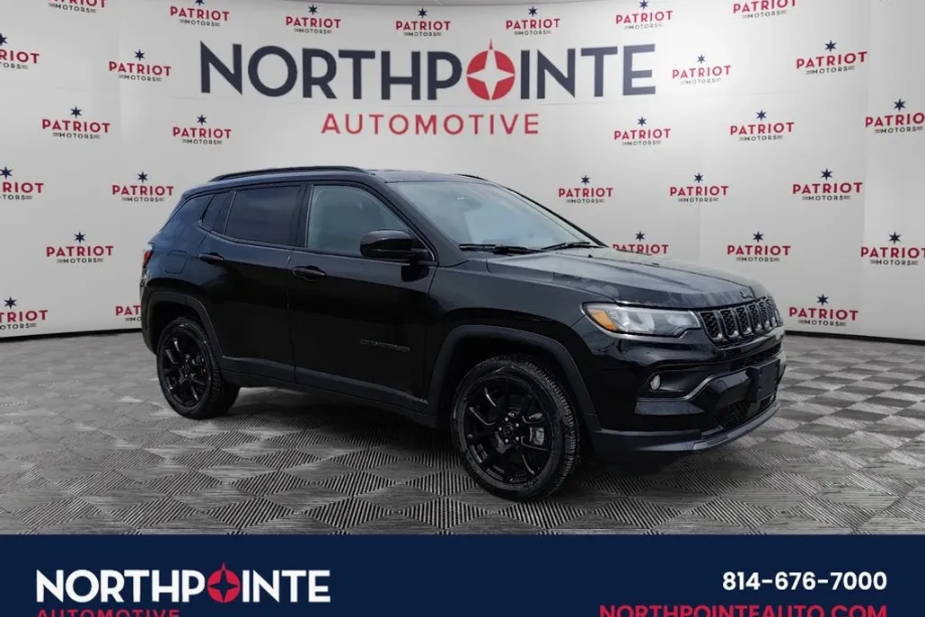 2025 Jeep Compass Latitude Altitude Special Edition photo 1
