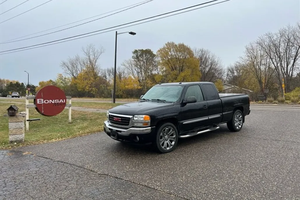 2005 Gmc Sierra 1500 SLT photo 1