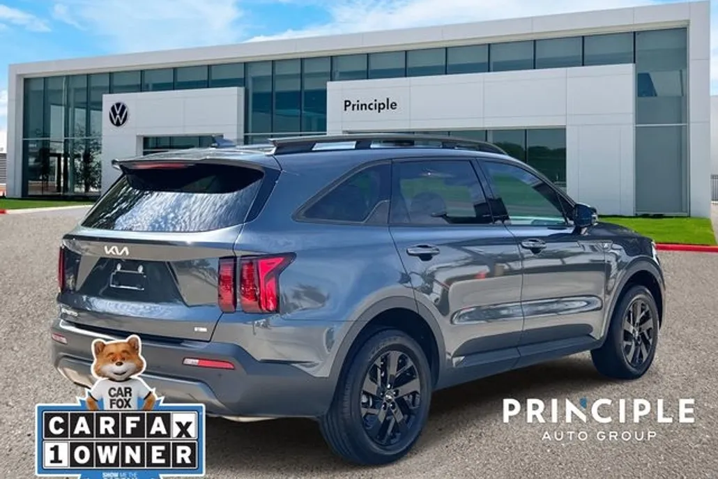 2023 Kia Sorento X-Line S photo 1