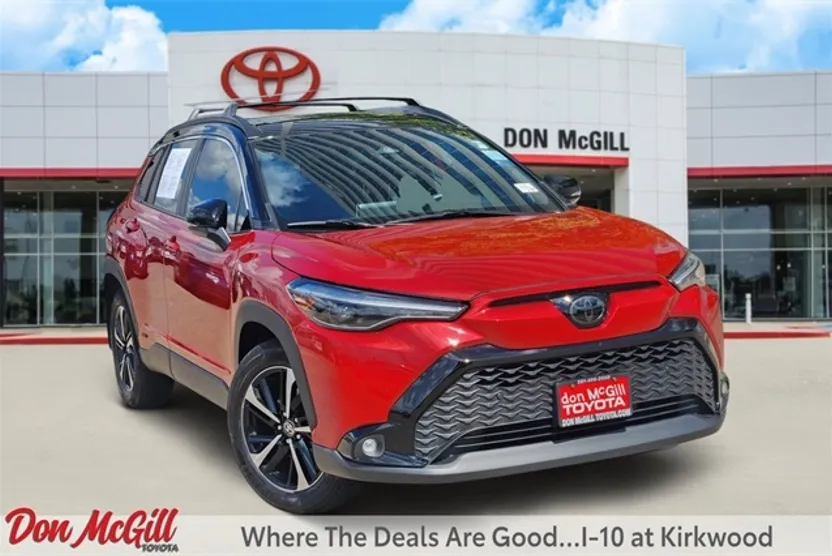 2024 Toyota Corolla Cross XSE photo 1