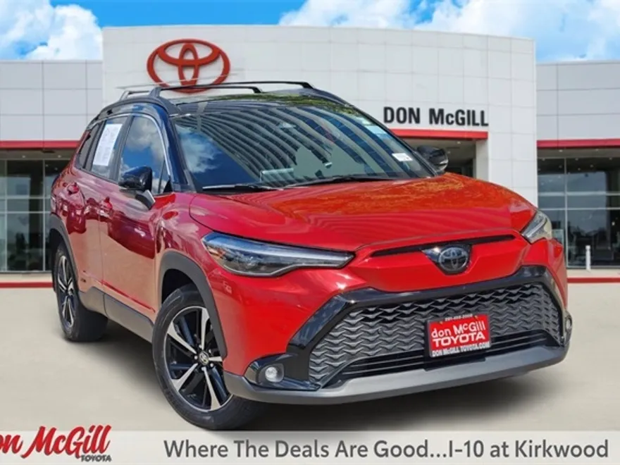 2024 Toyota Corolla Cross XSE photo 1