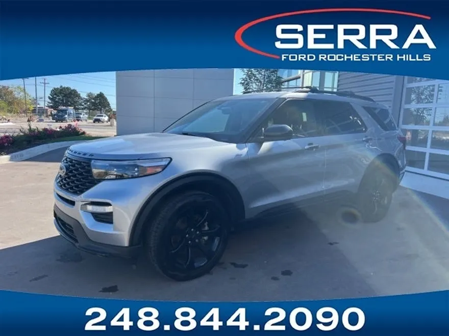 2022 Ford Explorer ST-Line photo 1