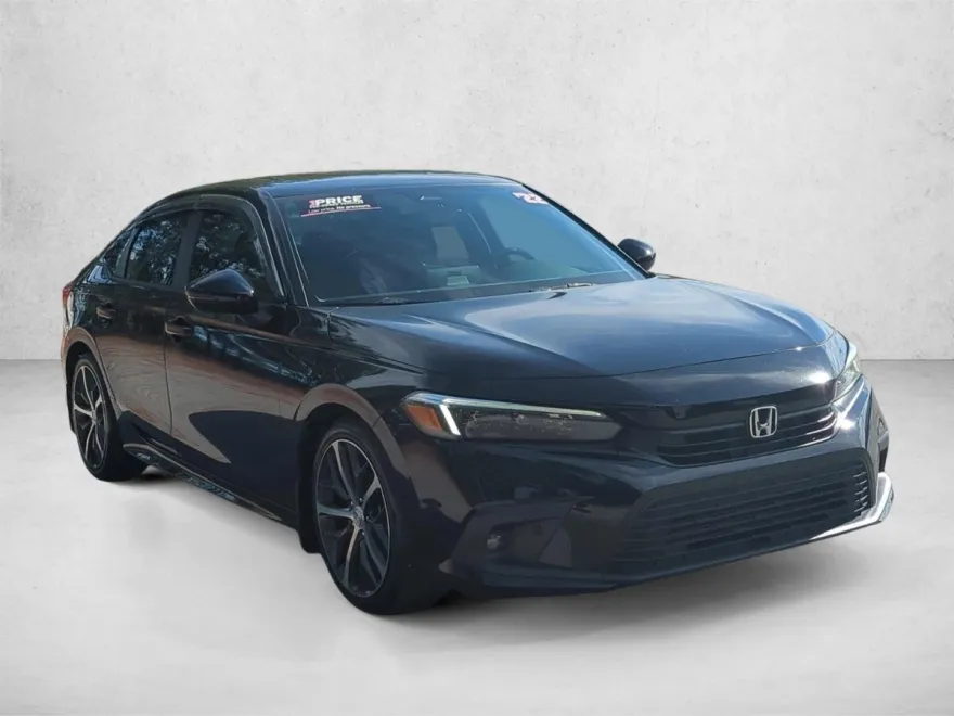 2022 Honda Civic Touring photo 1