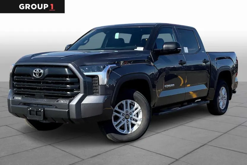 2026 Toyota Tundra SR5 CrewMax photo 1
