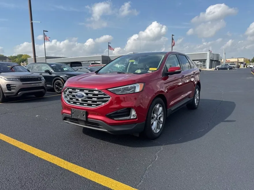 2020 Ford Edge Titanium photo 1