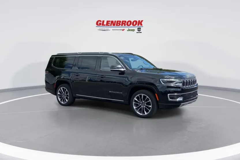 2024 Jeep Wagoneer L Series III photo 1