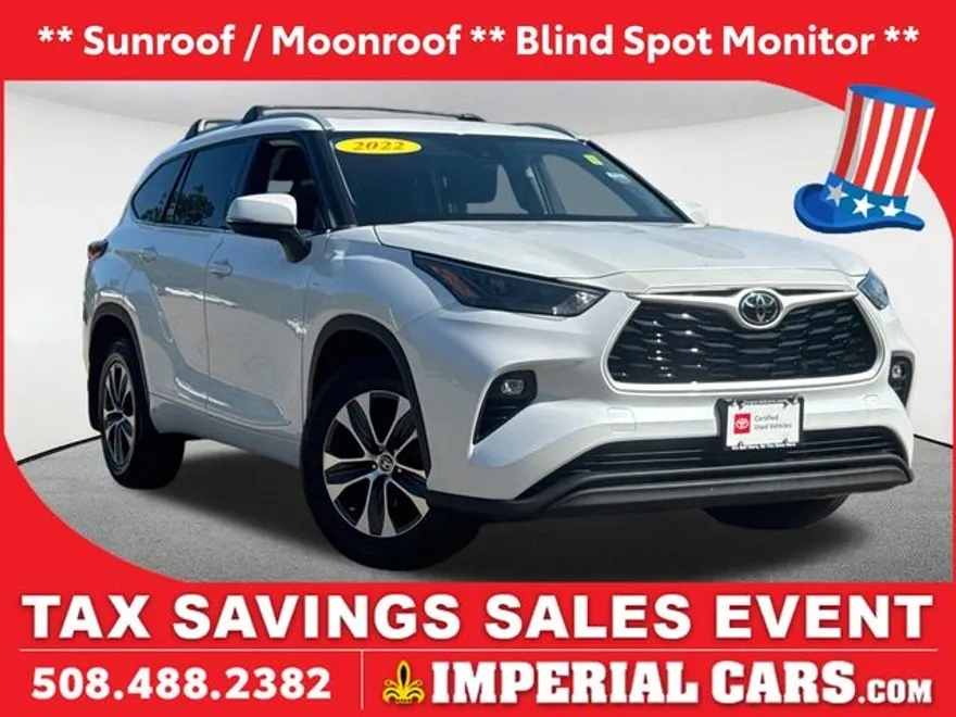 2022 Toyota Highlander XLE photo 1