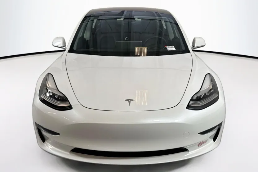 2018 Tesla Model 3 Mid Range photo 1