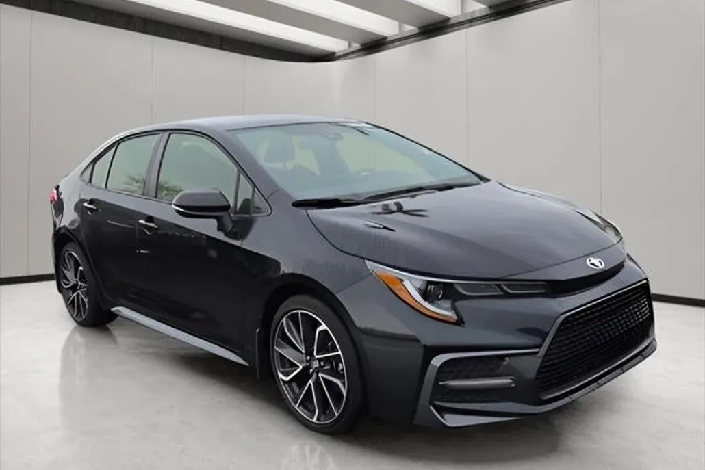 2022 Toyota Corolla SE photo 1