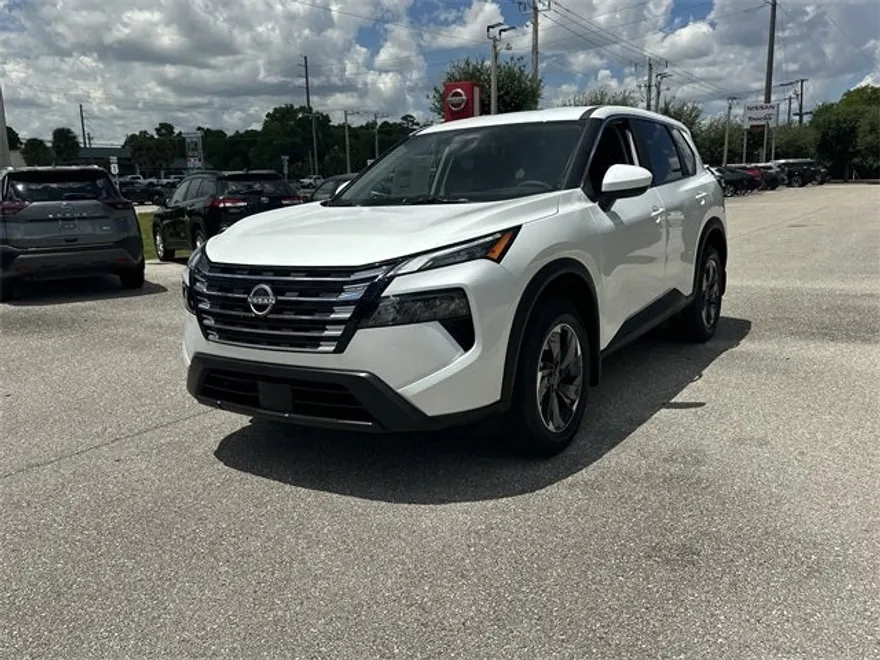 2026 Nissan Rogue SV photo 1