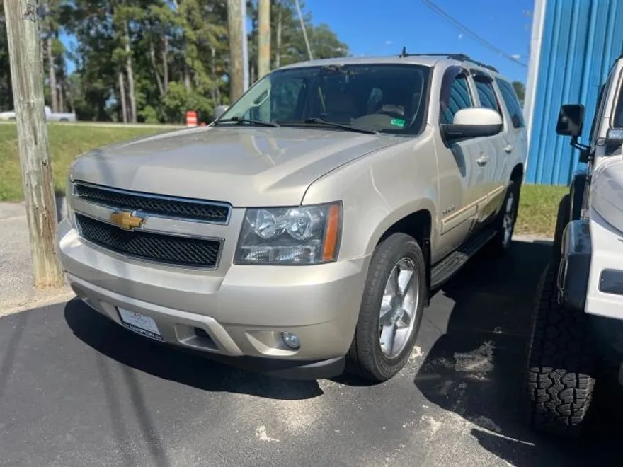2013 Chevrolet Tahoe LT photo 1