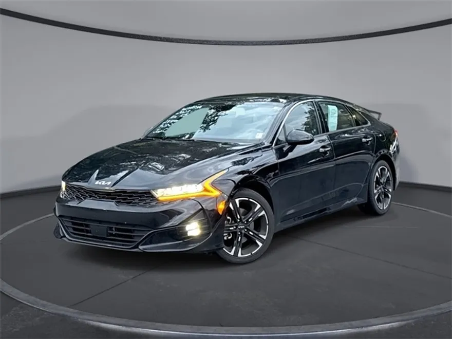 2023 Kia K5 GT-Line photo 1