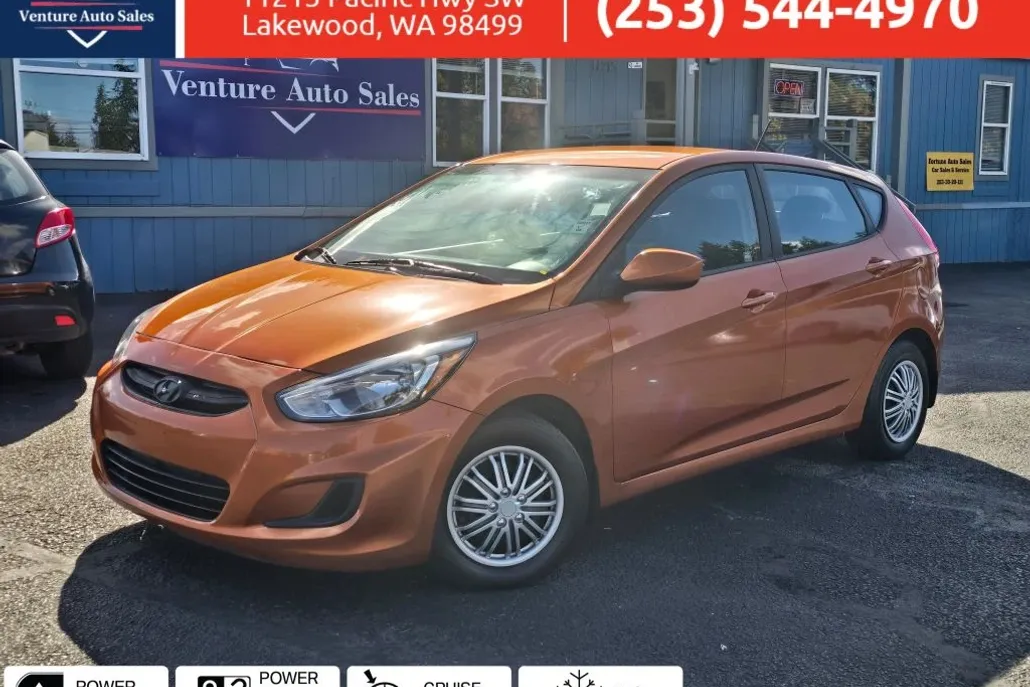 2016 Hyundai Accent SE photo 1