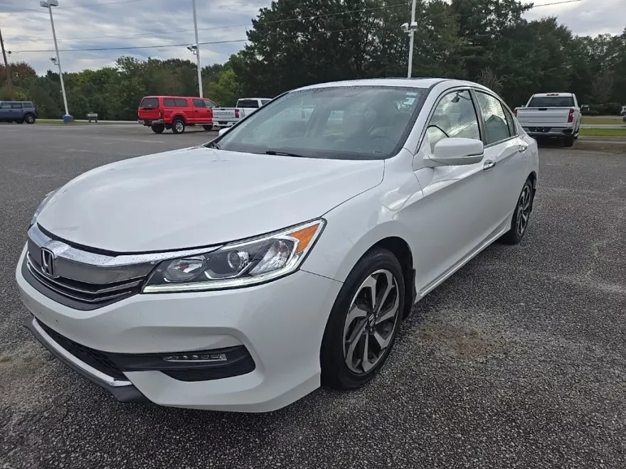 2017 Honda Accord EX photo 1