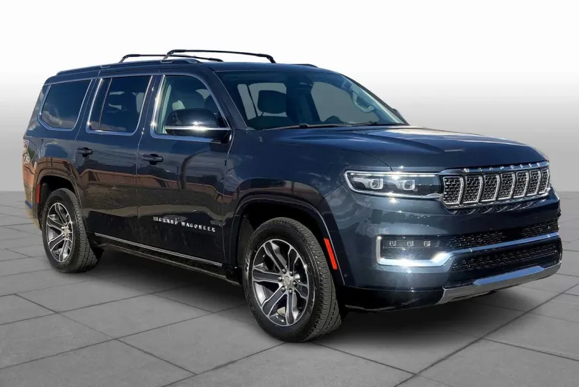 2023 Jeep Grand Wagoneer photo 1