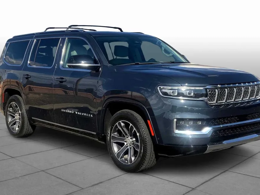 2023 Jeep Grand Wagoneer photo 1