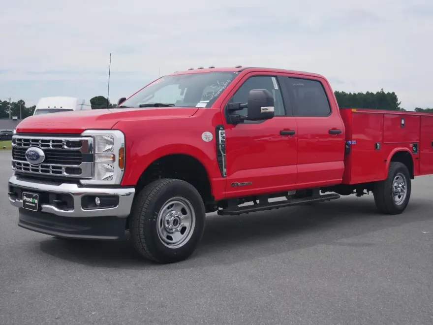 2024 Ford F-350 XL photo 1