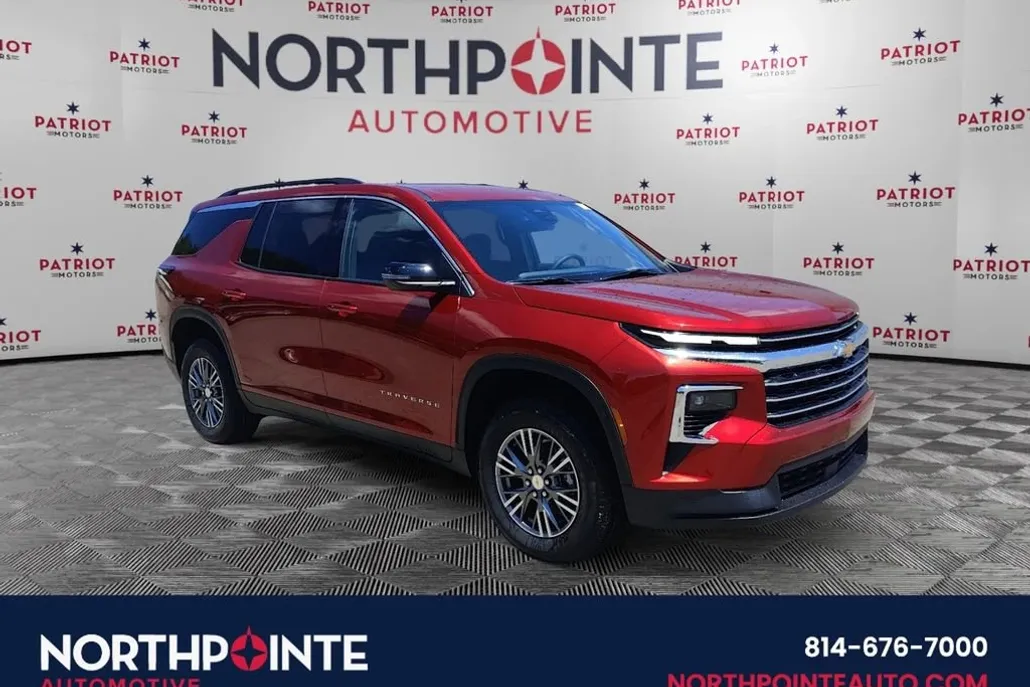 2025 Chevrolet Traverse photo 1