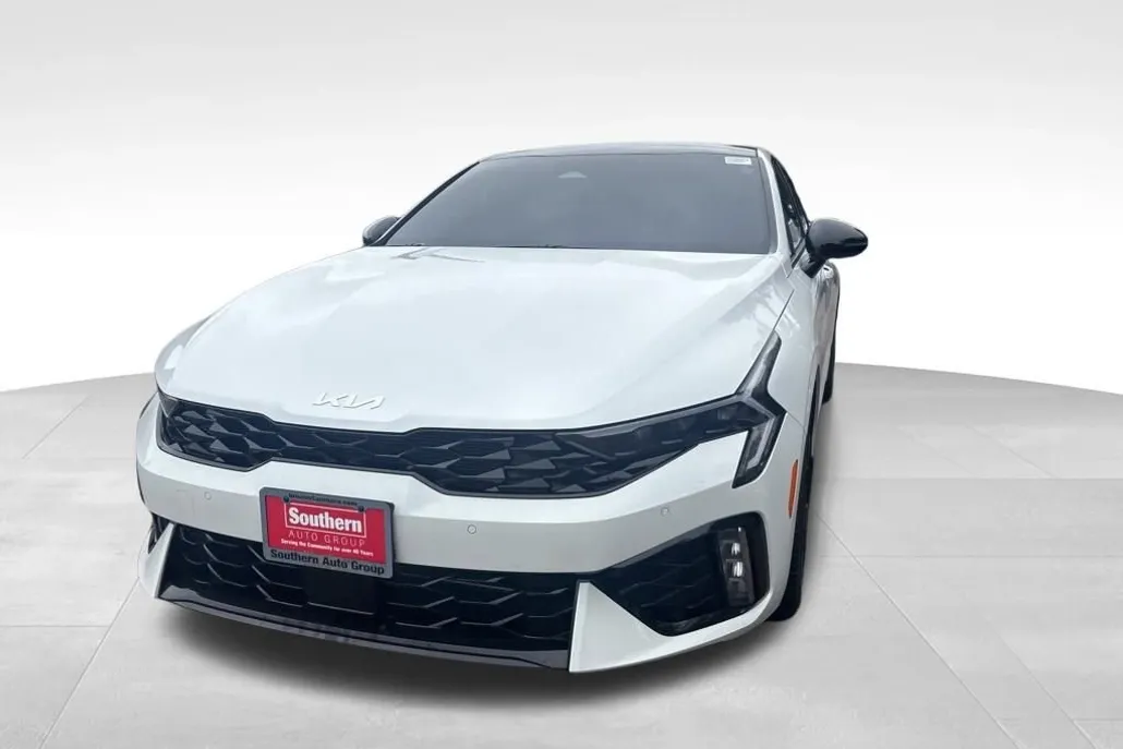 2025 Kia K5 GT-Line photo 1