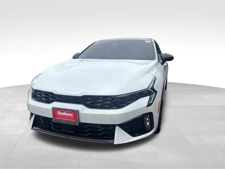 2025 Kia K5 GT-Line photo 1
