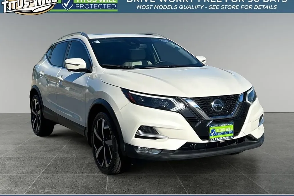 2022 Nissan Rogue Sport SL photo 1